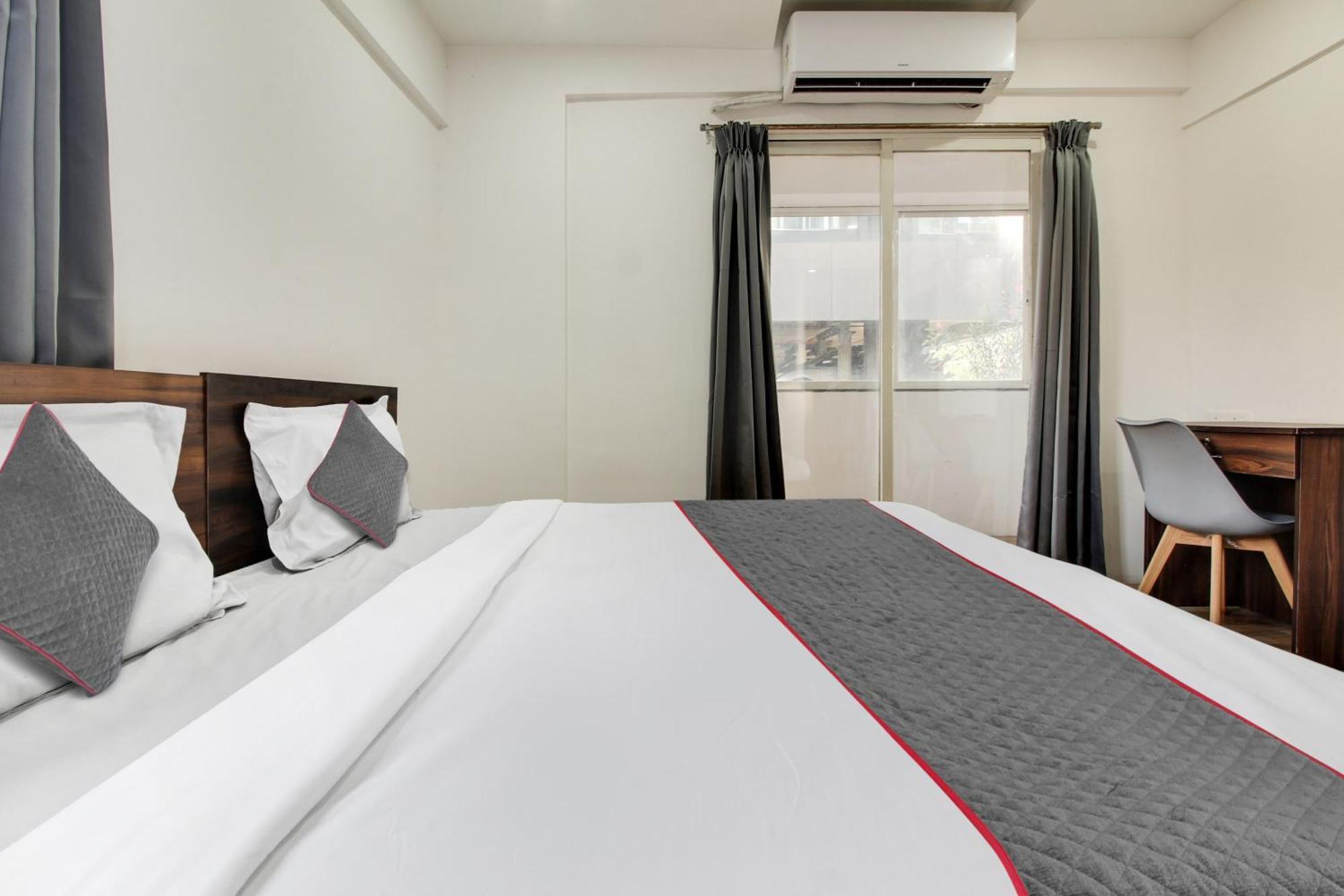 Отель Super Oyo Townhouse 1237 Balewadi Meribel Village Экстерьер фото